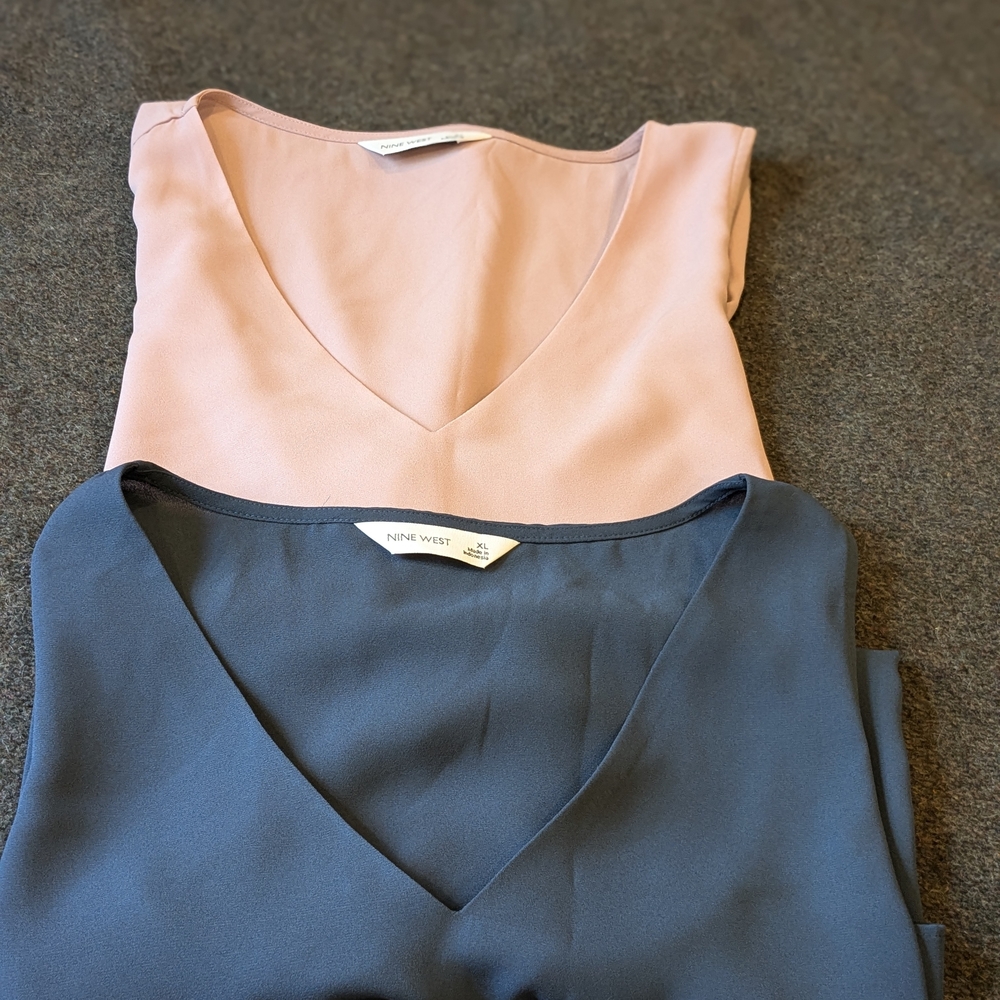 Lot Of 2 Nine West Blush and Slate V-Neck Tops Satin Sleeveless NWT